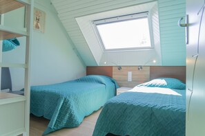 7 bedrooms, iron/ironing board, WiFi