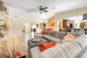 Smart TV, DVD player, books, offices