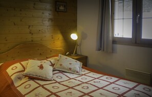 1 bedroom, iron/ironing board, free WiFi - Meublé tourisme 3*** 4/5p PIEDS DES PISTES ET SUPERBE VUE-parking privé (Mont-de-Lans)