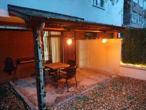 Suíte panorâmica, vista para o jardim, no jardim | Roupas de cama premium, edredons de pluma, individualmente decorados