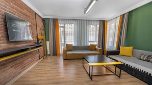 Executive Suite, Executive Level | Living area - Butik 24 Suites (Ankara)
