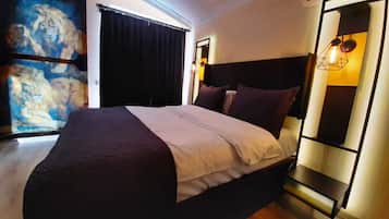 1 Schlafzimmer, hochwertige Bettwaren, Daunenbettdecken