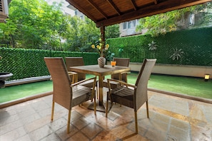 Panoramic Suite, Garden View, Garden Area | Terrace/patio - Butik 24 Suites (Ankara)