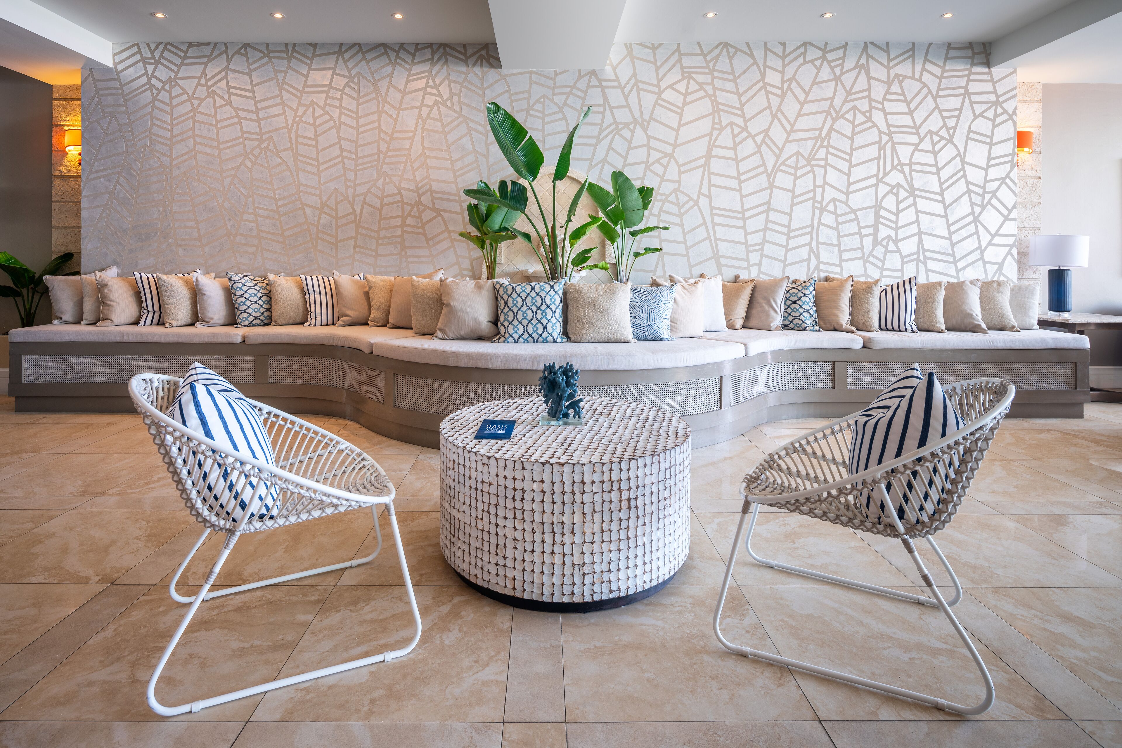 7 bars/lounges, 2 swim-up bars, 2 beach bars, poolside bar