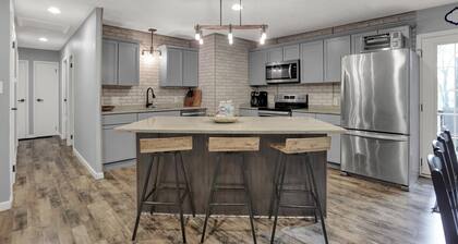 Dwntwn Westfield Family home close to GrandPark and local entertainment