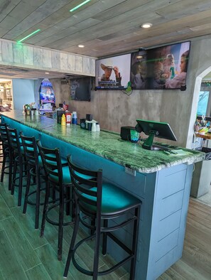 Bar (en la propiedad)