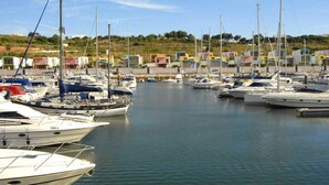 A marina with multiple yachts docked. - Villa White Sands - Private Oasis, Heated Pool, Beaches & Strip Nearby (Albufeira)