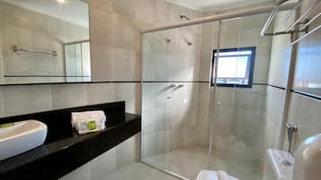 Shower, towels