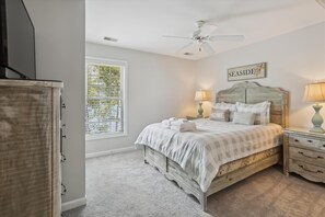 6 bedrooms, iron/ironing board, free WiFi, bed sheets