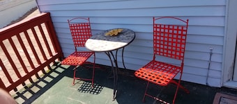 ArmaniManorRustic2UnitsJust2.5BlocksToBoards420Friendly22Prom/SeniorWksUnder25ok