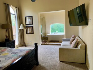 4 makuuhuonetta, silitysrauta/-lauta, vauvan matkasänky, ilmainen Wi-Fi