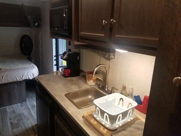 Interior - Riverside. Queen & Bunk bed-charcoal and firewood included. Pet friendly (Robbinsville)