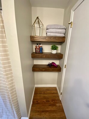 Interior - Beautiful Eastham Cape ! Central to Everything (Eastham)