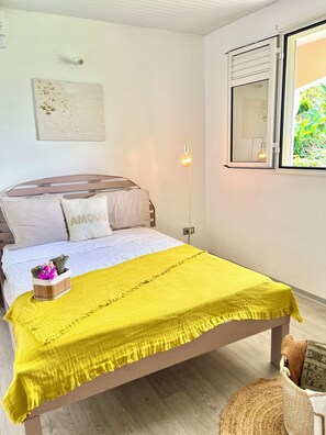 3 bedrooms, desk, free WiFi, bed sheets