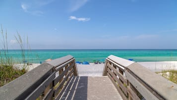Playa en los alrededores