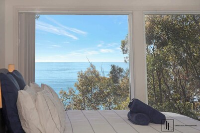 Water Views, family friendly | Grand Entertainer