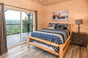 4 soverom, strykejern/-brett, wi-fi (inkludert) og sengetøy