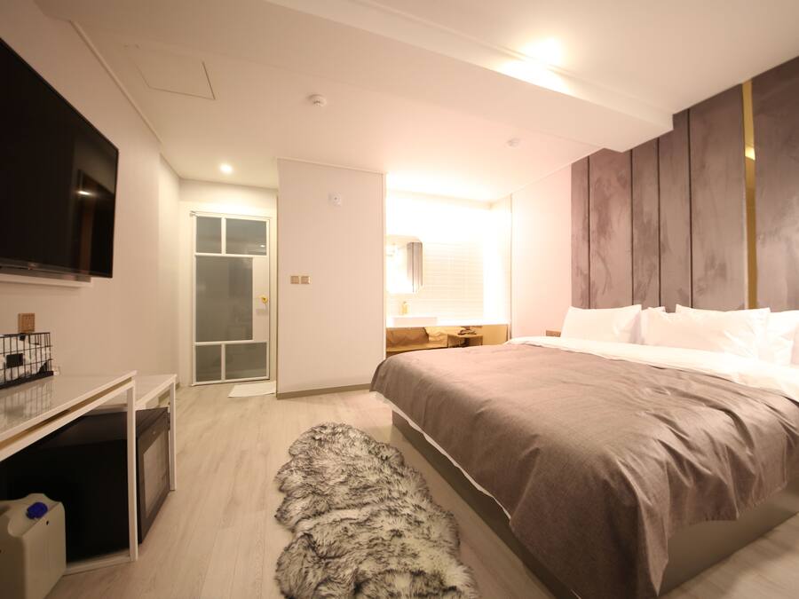 Deluxe Room | Free WiFi