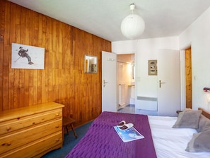 2 chambres, lit parapluie, Wi-Fi, draps fournis