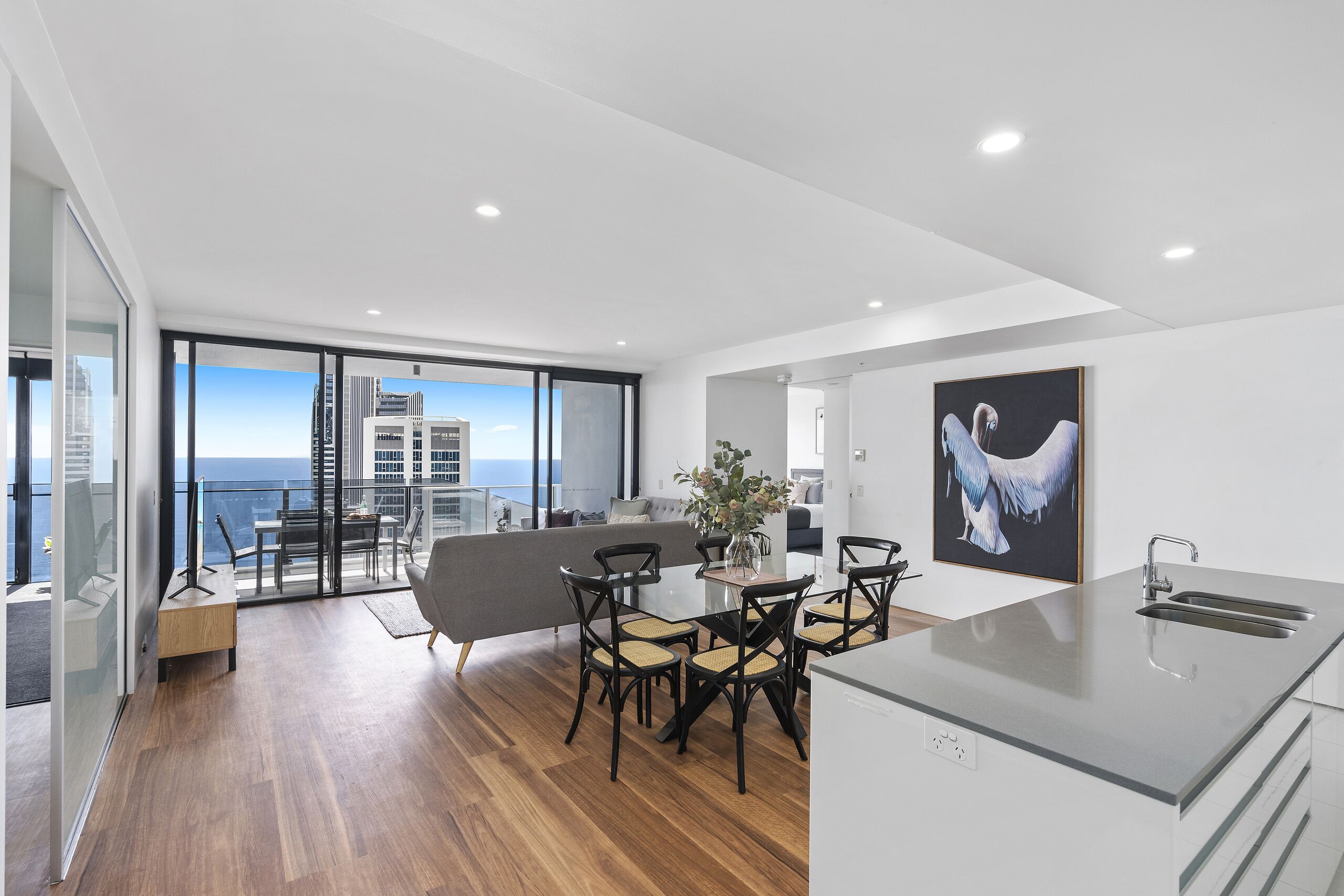 🌟 Newly Refurbished 3-Bedroom Skyhomes Level 42+ 🌟