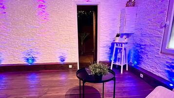 Apartment, Whirlpool (Suite Evasion) | Lounge
