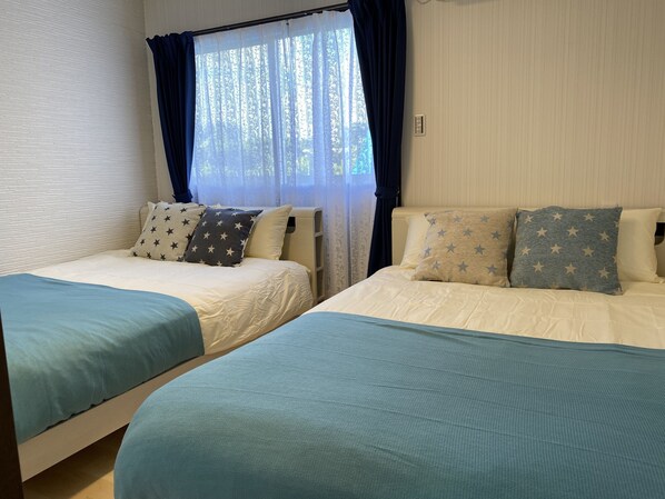 Free WiFi, bed sheets