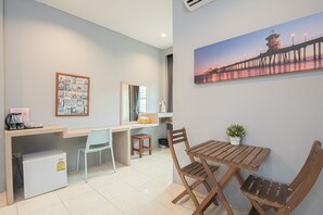 Economy Twin Room, Garden View | Free WiFi, bed sheets - Tarnsiri Boutique Resort (Kanchanaburi)