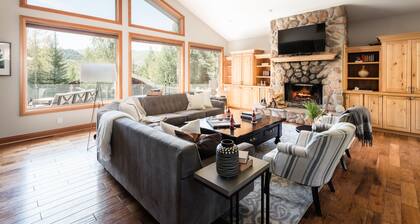Sleeps 16! Modern Mountain Escape w/ Hot Tub | Mason by AvantStay