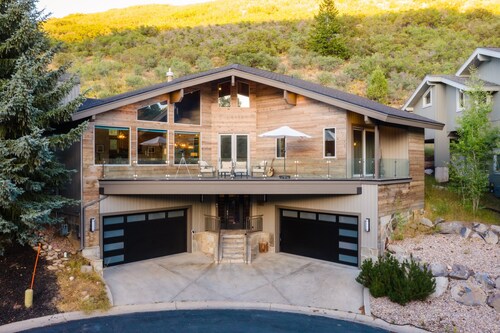 Sleeps 16! Modern Mountain Escape w/ Hot Tub | Mason by AvantStay