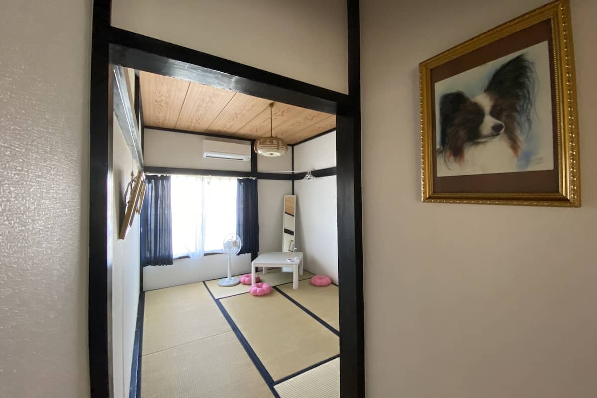 Triple Room C Non Smoking | Iron/ironing board, free WiFi