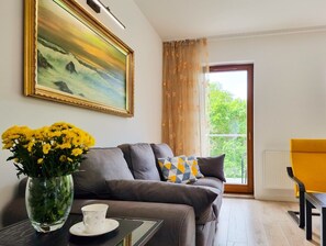 TV - RS1.15 Yellow - Rezydencja Sienkiewicza (RS1, RS2) (Swinoujscie)