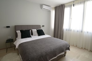 Deluxe-huoneisto | 1 makuuhuone, työpöytä, kannettavalle tietokoneelle sopiva työtila