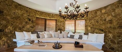 Villa, Private Pool | Living room | Flat-screen TV, Netflix, streaming services