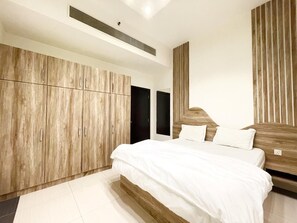 2 Schlafzimmer, Bügeleisen/Bügelbrett, kostenloses WLAN, Bettwäsche