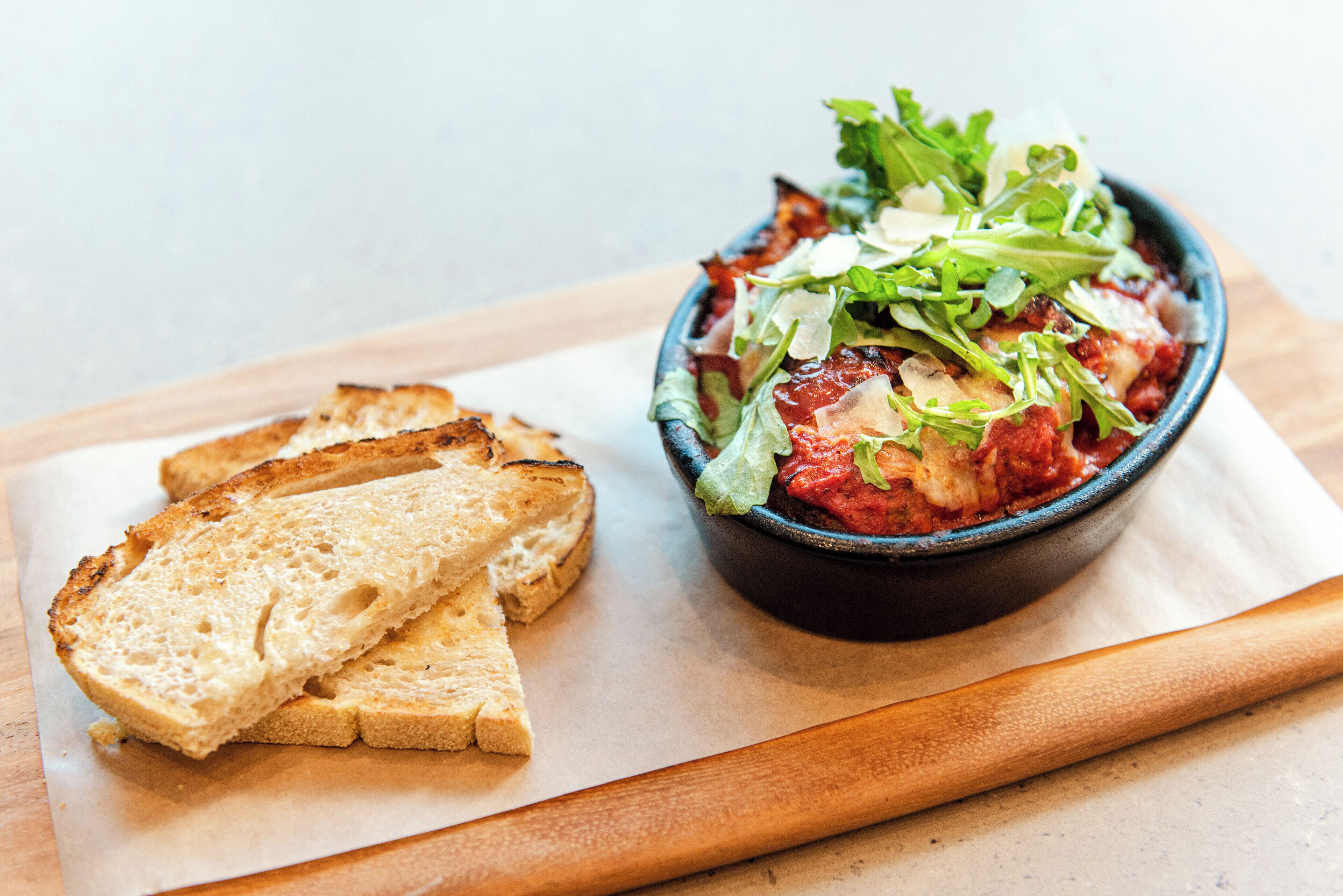 Breakfast and dinner served