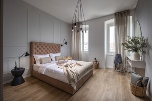 2 عدّة غرف نوم وخدمة الإنترنت