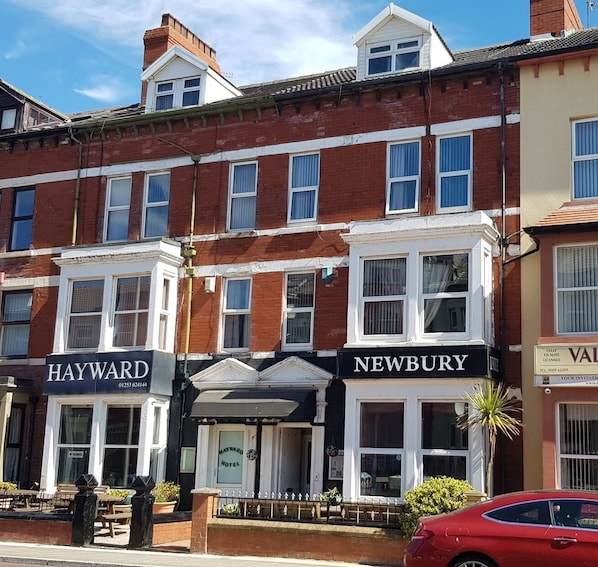 Front of property - Newbury Hotel (Blackpool)