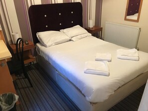 Room - Newbury Hotel (Blackpool)