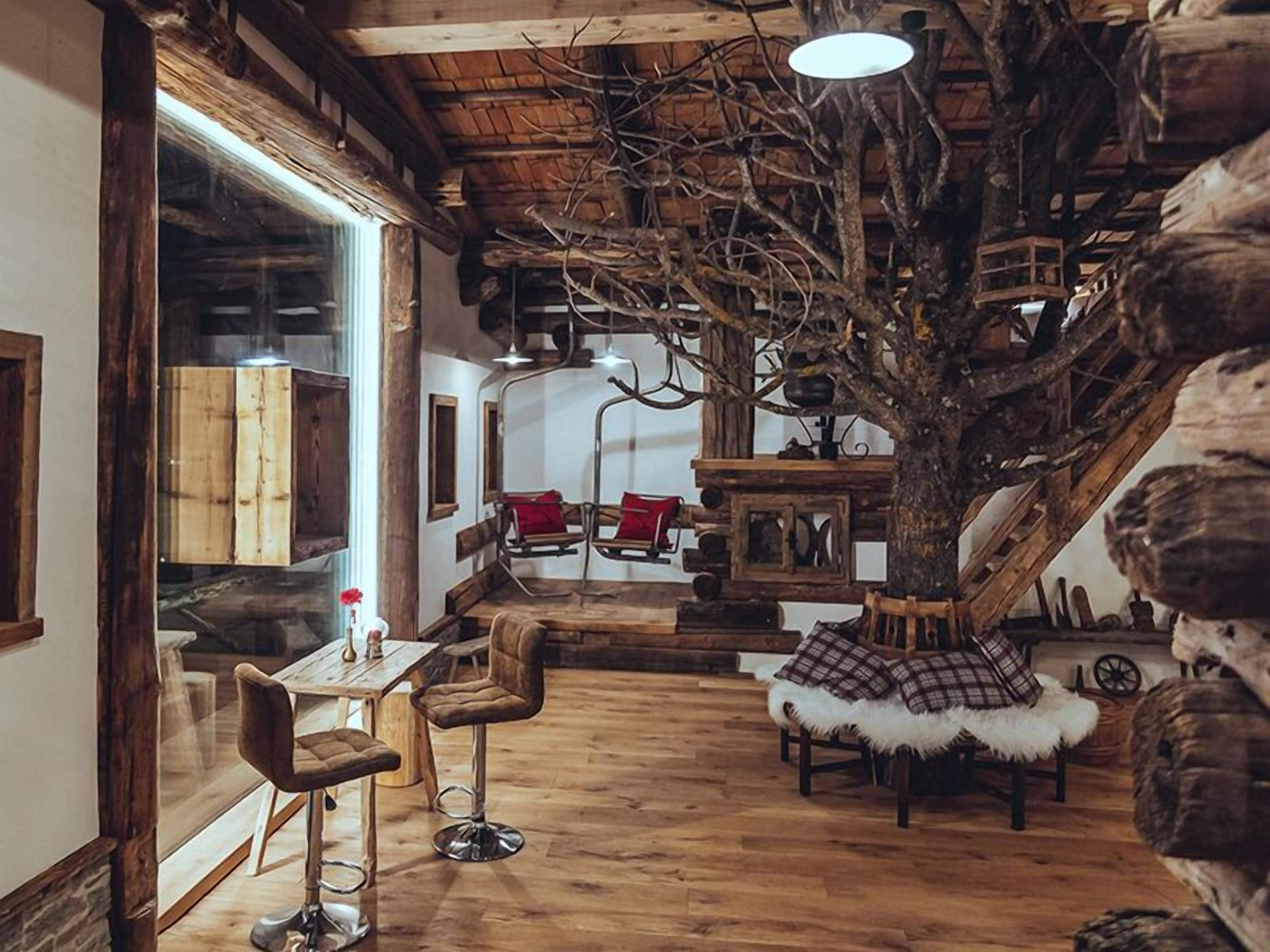 Bar lounge