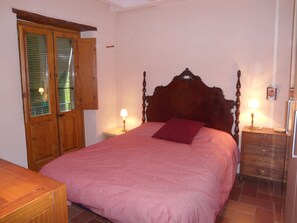3 Schlafzimmer, Bügeleisen/Bügelbrett, WLAN, Bettwäsche