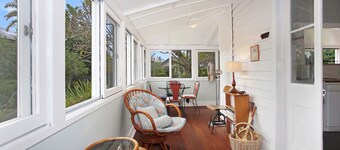 Sunroom Cottage - 40A Witt Street