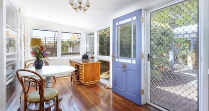 Garden Cottage - 40B Witt Street