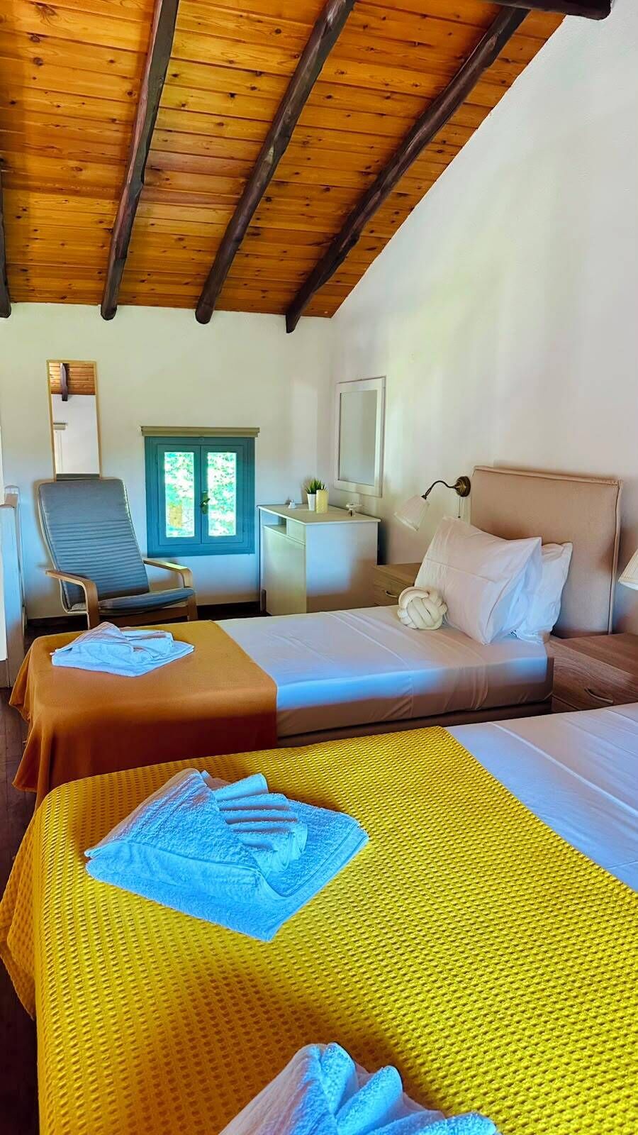 House, 2 Bedrooms | 2 bedrooms, laptop workspace, iron/ironing board, cribs (free)