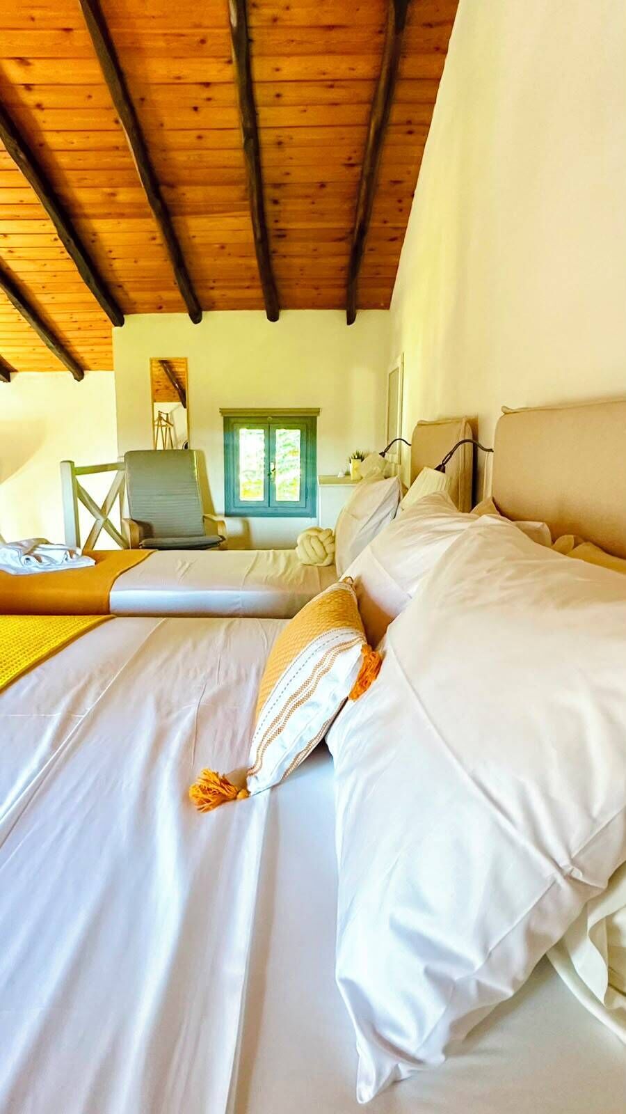 House, 2 Bedrooms | 2 bedrooms, laptop workspace, iron/ironing board, cribs (free)