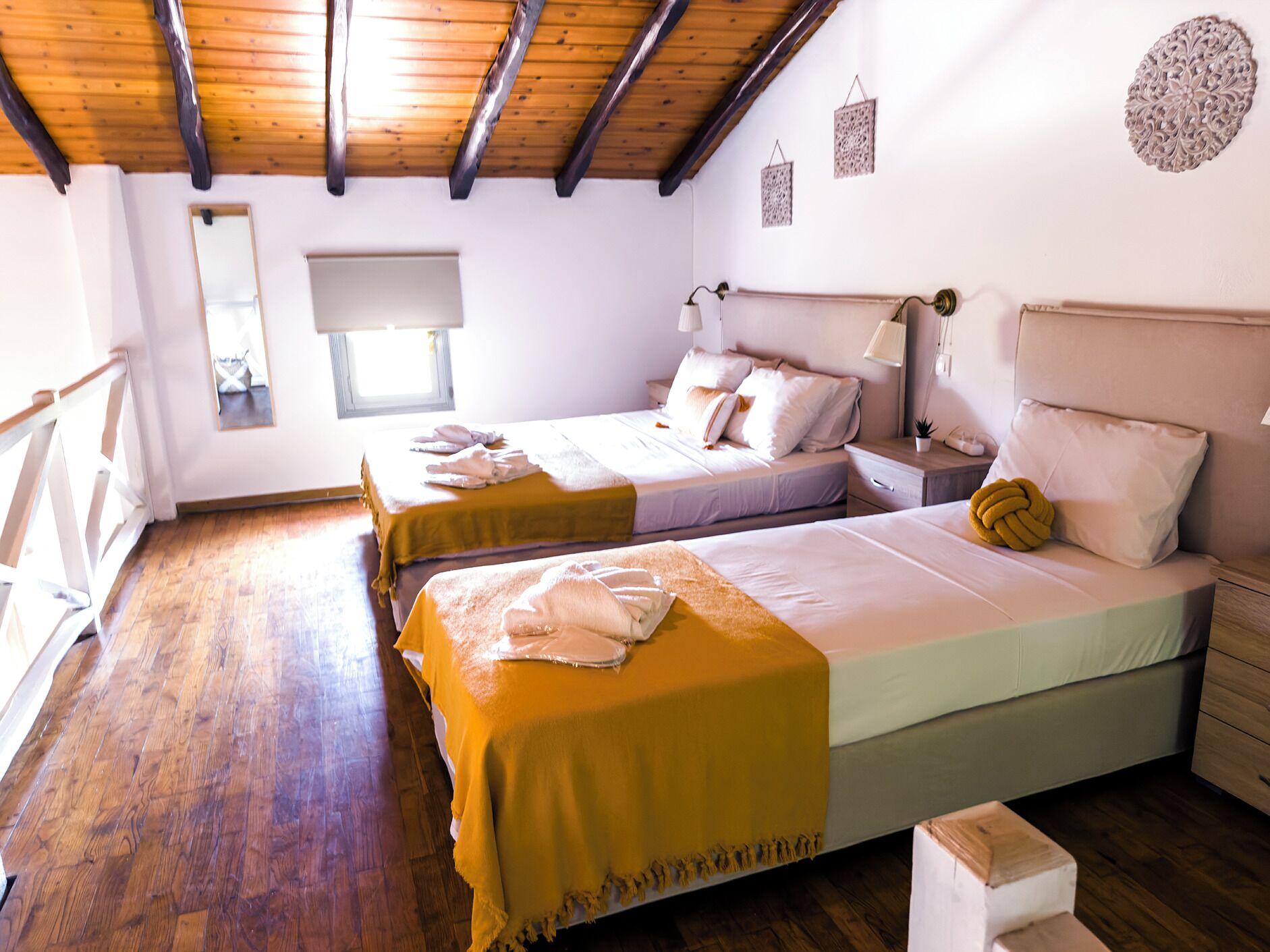 2 habitaciones y espacio para trabajar con laptop 