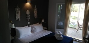 House, 2 Bedrooms | 2 bedrooms, laptop workspace, iron/ironing board, free cribs/infant beds