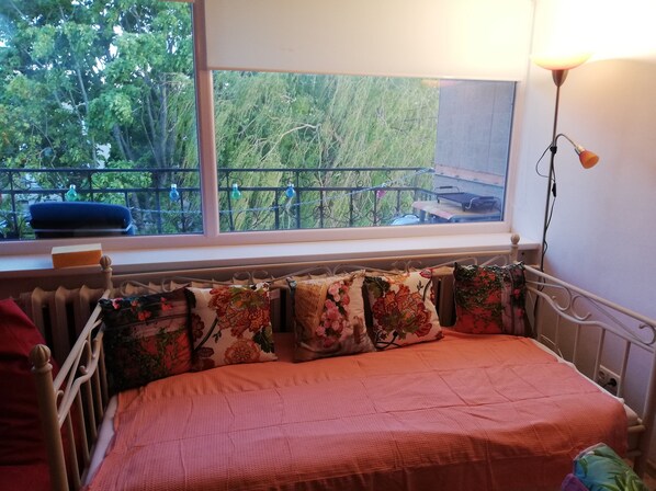 1 bedroom, iron/ironing board, WiFi