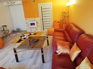 Televisie en een open haard