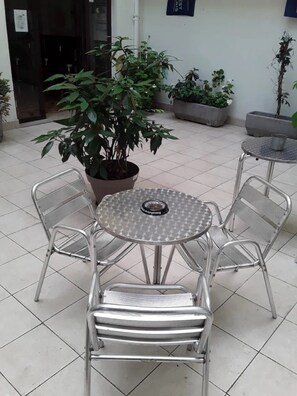 Courtyard - Hôtel Résidence de Bruxelles Paris-Gare du nord (Paris)