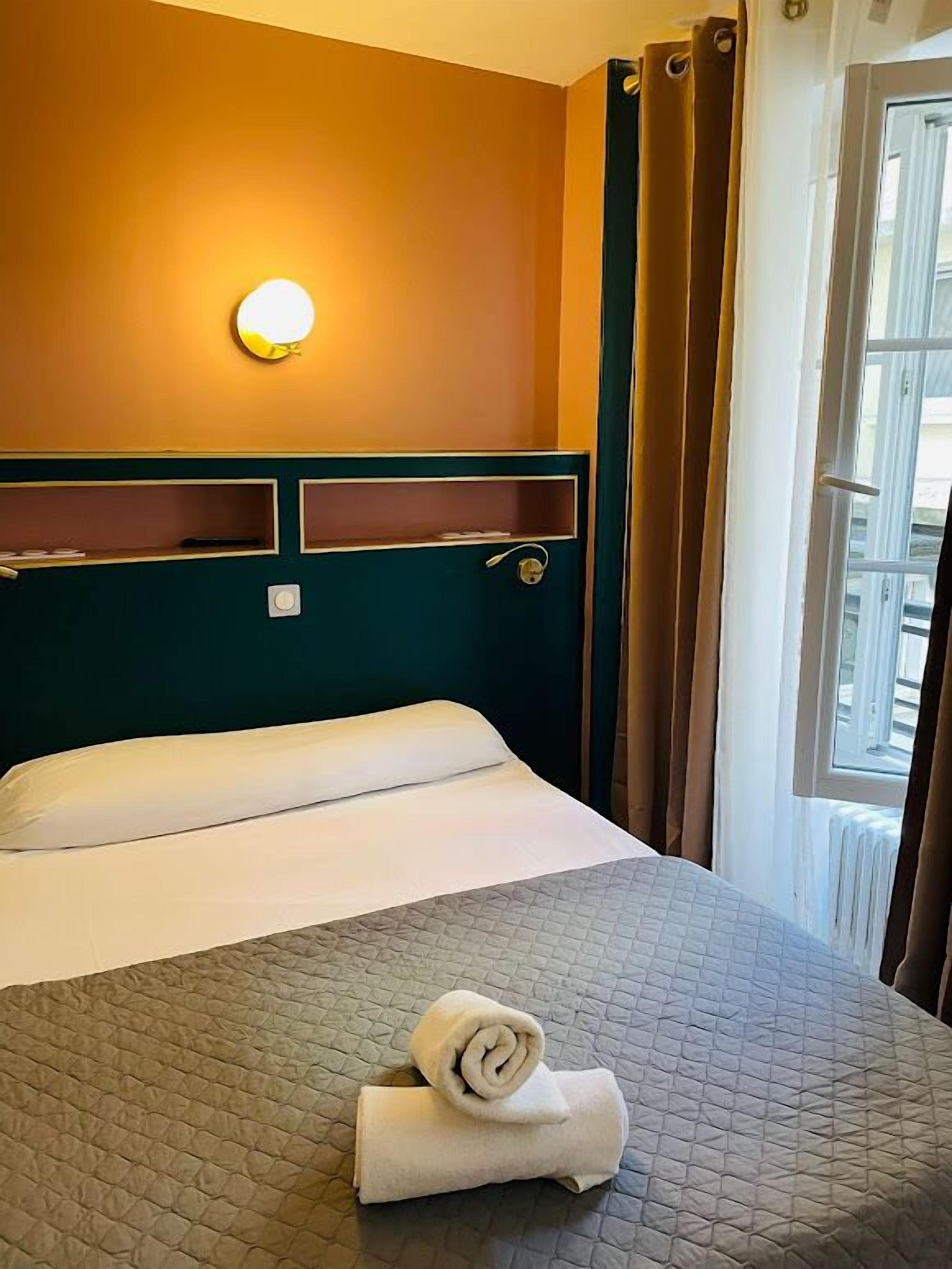 Exclusive Double Room | Individually decorated, individually furnished, desk, blackout curtains